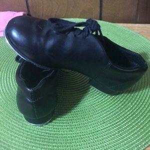 Tap shoes